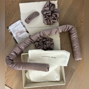 Jumbo heatless curlers by Eternal Muse - Brand new! Never used!